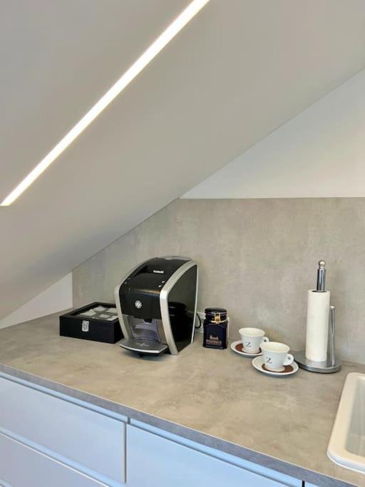 White 1 Bd Old Town Apartment By Hostlovers Kaunas Exterior foto