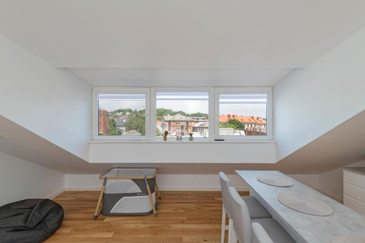 White 1 Bd Old Town Apartment By Hostlovers Kaunas Exterior foto